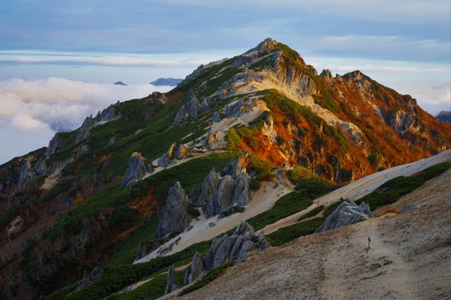 晩秋の山を楽しむ 北アルプス表銀座 燕岳 つばくろだけ の山小屋 燕山荘グループ