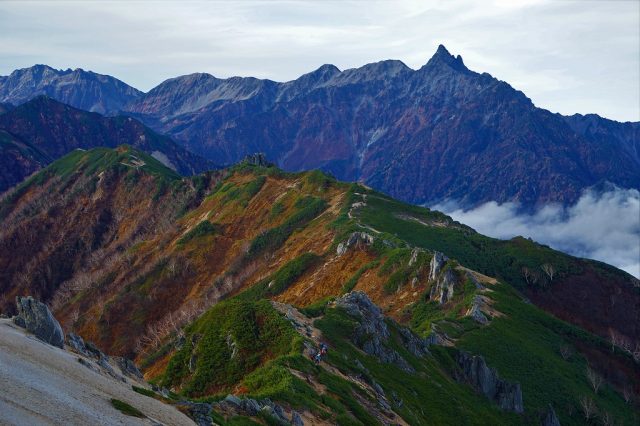 晩秋の山を楽しむ 北アルプス表銀座 燕岳 つばくろだけ の山小屋 燕山荘グループ